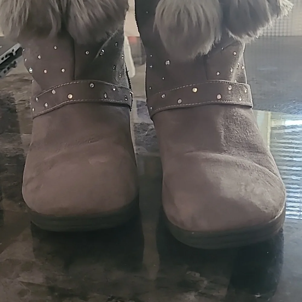 Piper Girls size 5 gray faux suede faux fur sparkly sassy bling tall boots